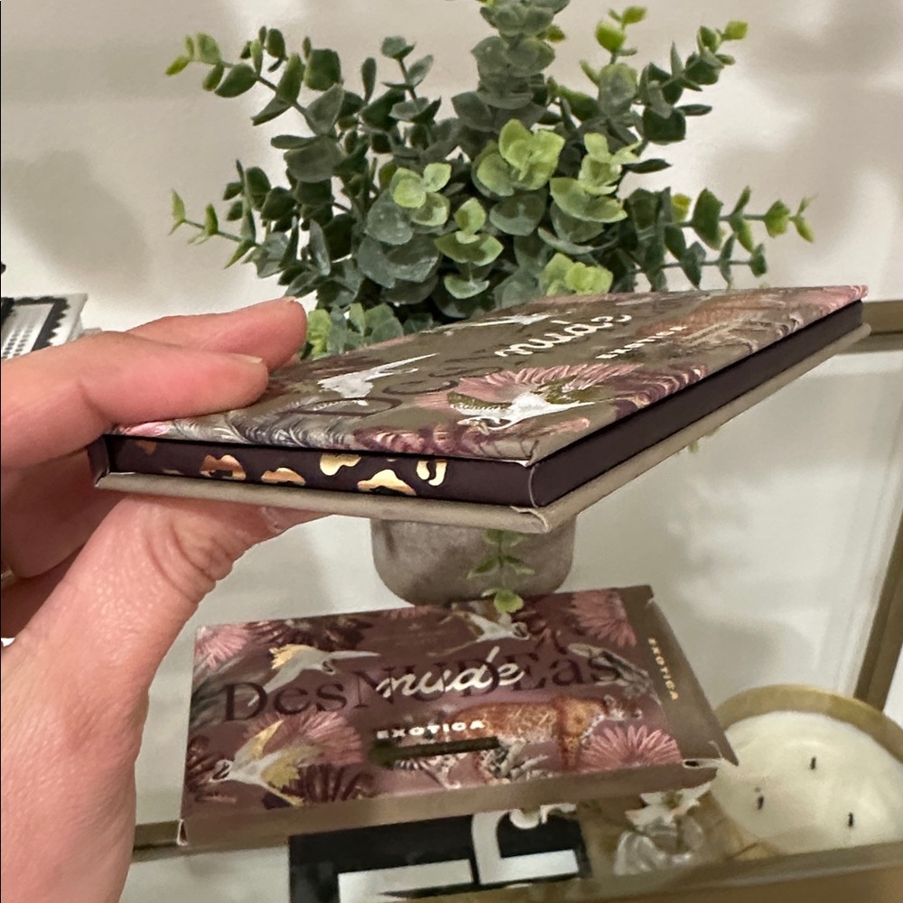 Alamar DesNUDEas Exotica Eyeshadow Palette - Bold Neutrals - Picture 9 of 9